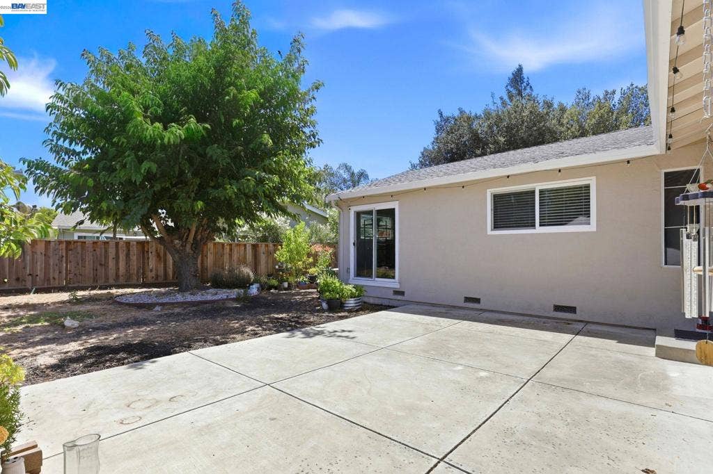 4315 Denker Dr, Pleasanton, CA 94588 4315 Denker Dr, Pleasanton, CA 94588