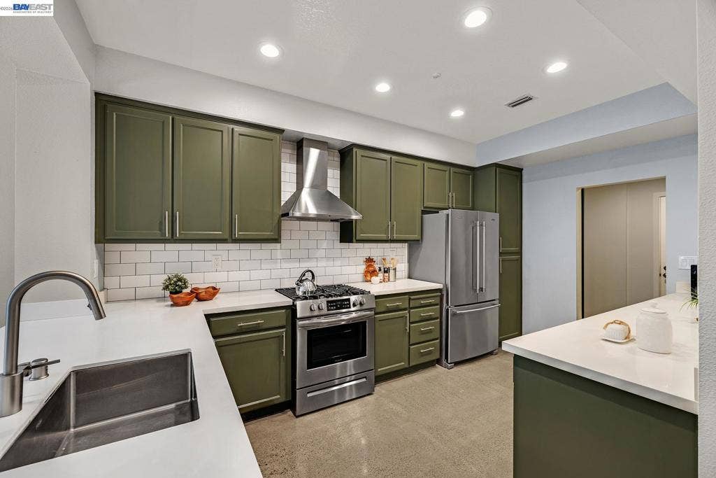 23009 Canyon Terrace Dr, #3, Castro Valley, CA 94552 23009 Canyon Terrace Dr, #3, Castro Valley, CA 94552