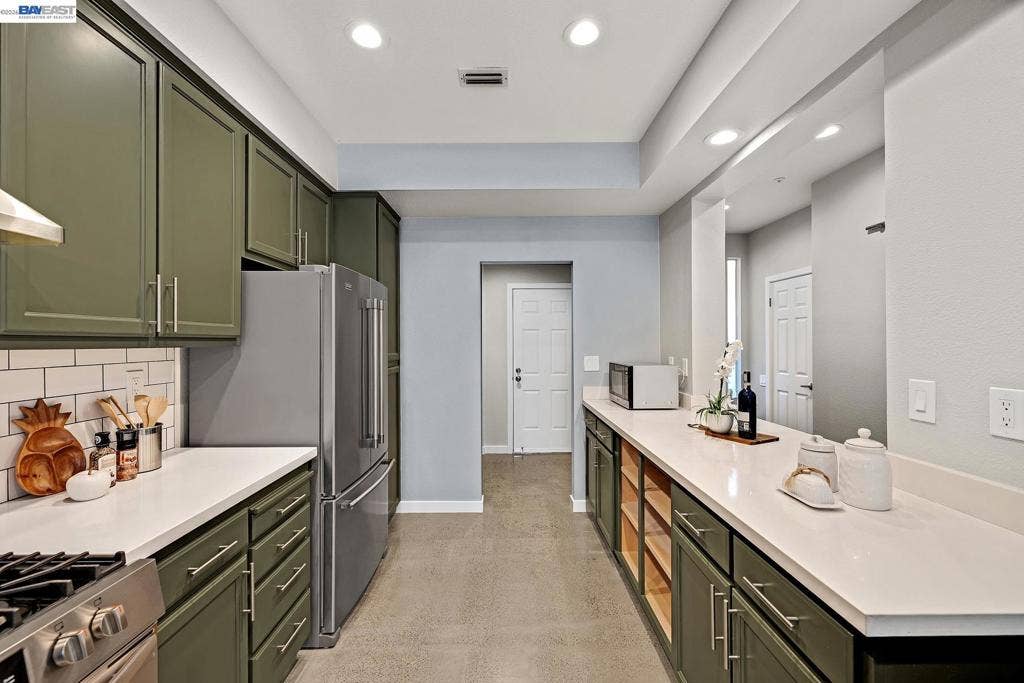23009 Canyon Terrace Dr, #3, Castro Valley, CA 94552 23009 Canyon Terrace Dr, #3, Castro Valley, CA 94552