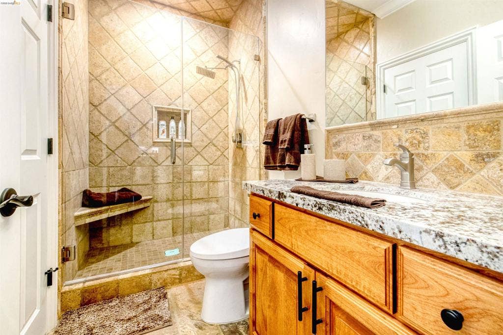 20145 Pleasantview Dr, Groveland, CA 95321-9587