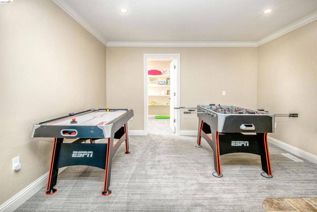 20145 Pleasantview Dr, Groveland, CA 95321-9587