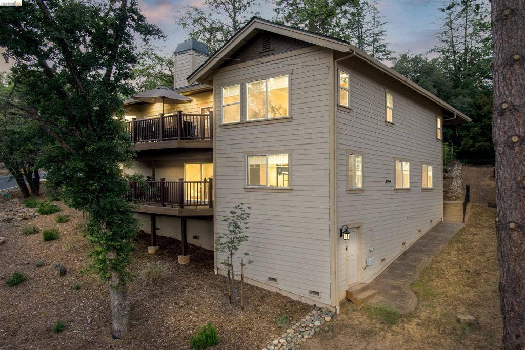 20145 Pleasantview Dr, Groveland, CA 95321-9587