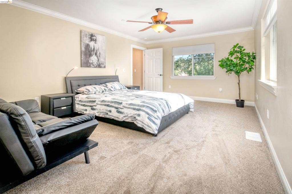 20145 Pleasantview Dr, Groveland, CA 95321-9587
