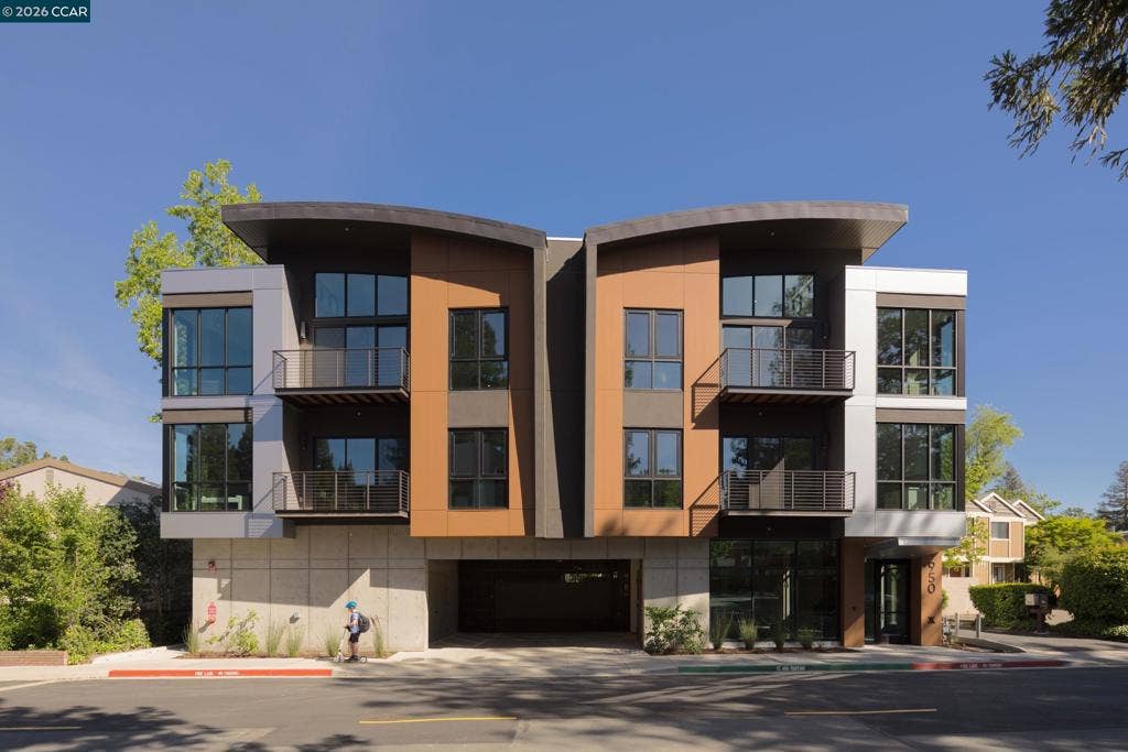 950 Hough Ave, #210, Lafayette, CA 94549 950 Hough Ave, #210, Lafayette, CA 94549