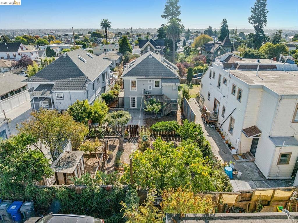 1824 E 24Th St, Oakland, CA 94606