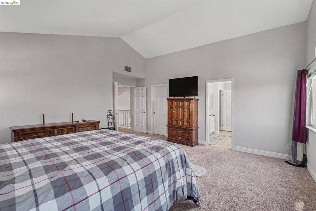 304 Greystone Dr, Antioch, CA 94509 Vaulted ceilings, neutral wall coloring, and wall-to-wall carpeting