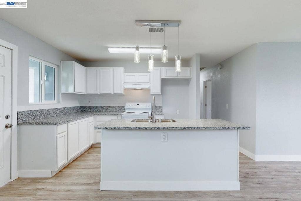 3892 Brougham Way, Olivehurst, CA 95961 3892 Brougham Way, Olivehurst, CA 95961