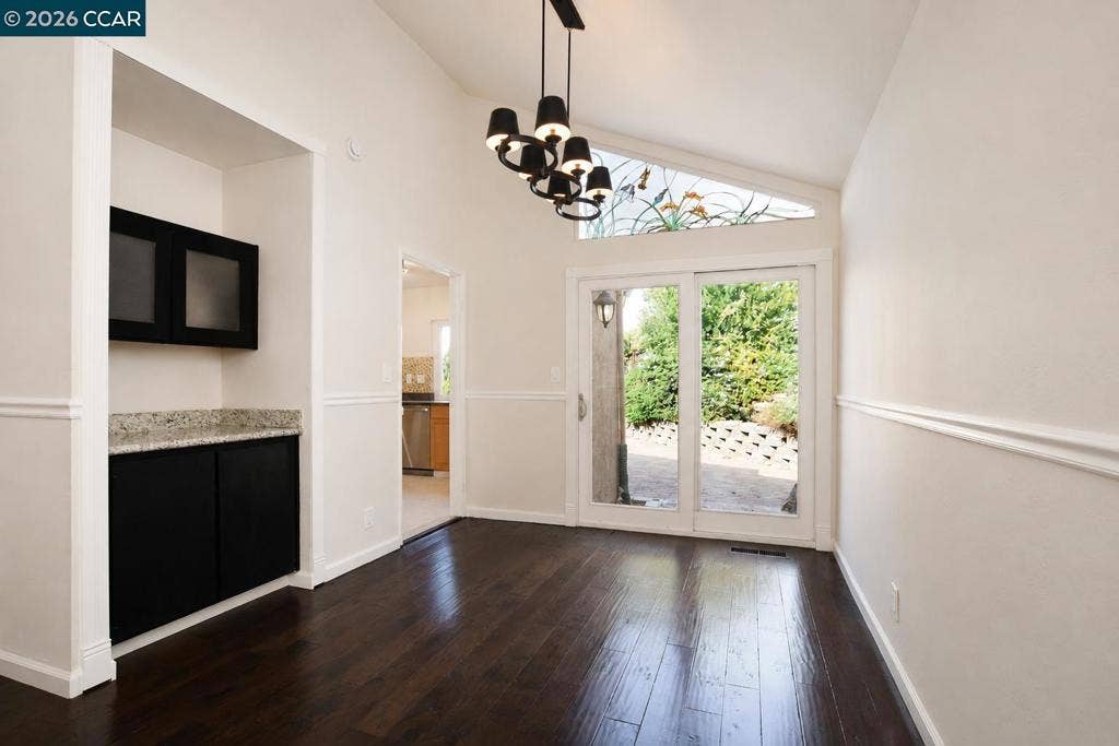1325 New Hampshire Dr, Concord, CA 94521 Dining Room