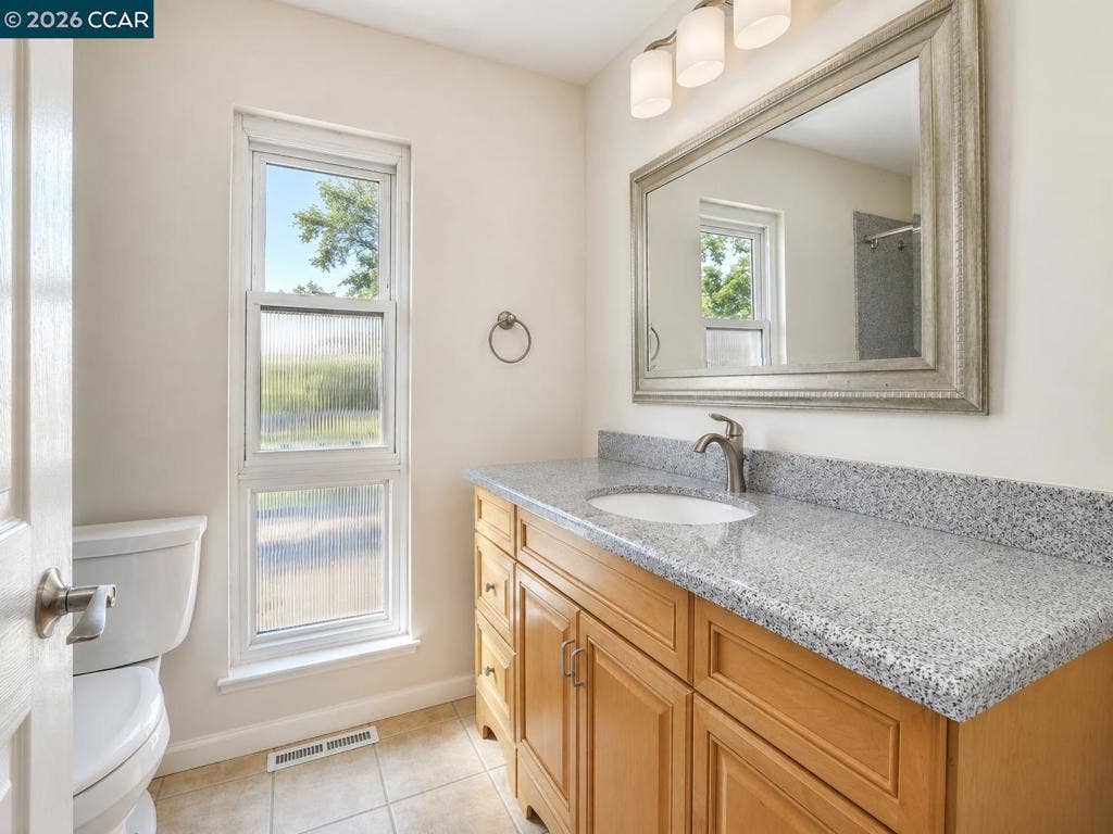 1325 New Hampshire Dr, Concord, CA 94521 1325 New Hampshire Dr, Concord, CA 94521