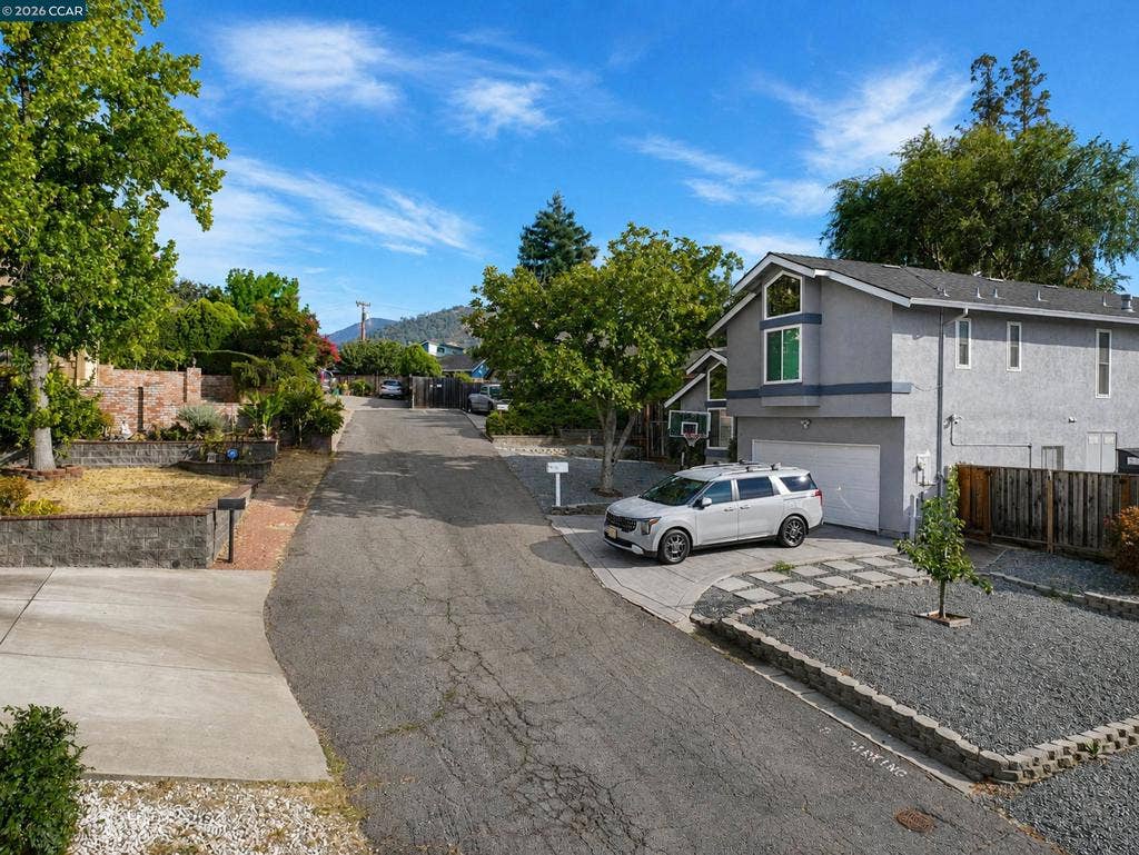 1325 New Hampshire Dr, Concord, CA 94521 1325 New Hampshire Dr, Concord, CA 94521