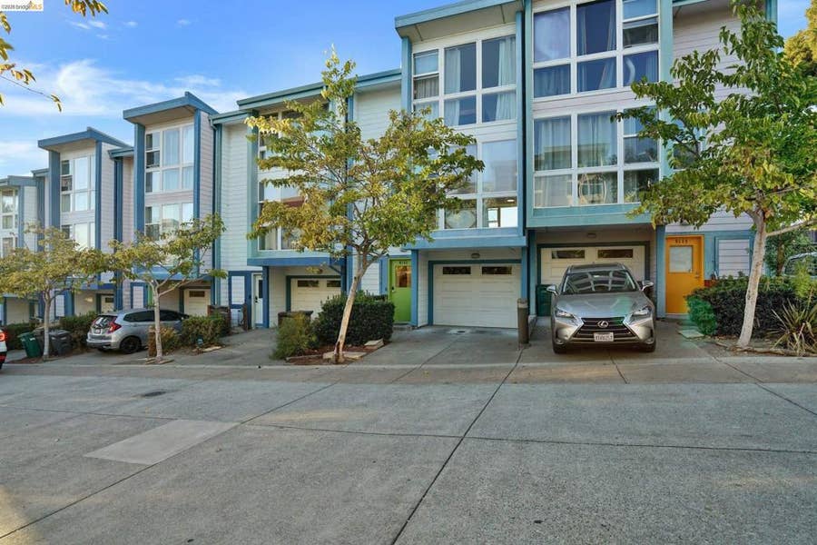 Property photo for 9455 MacArthur Blvd., Oakland, CA
