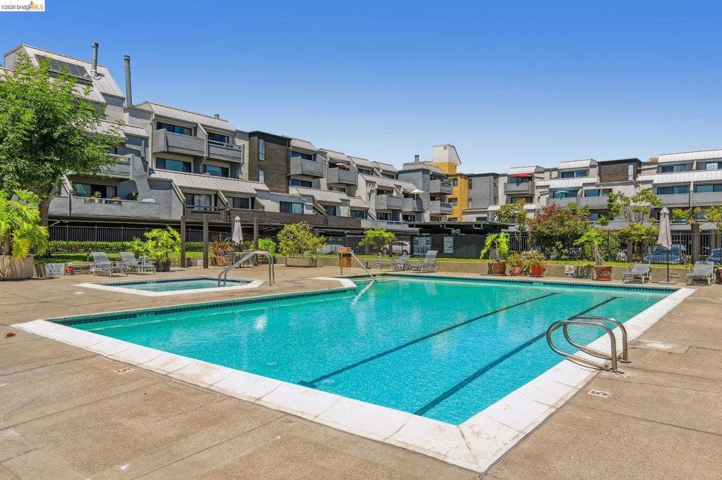 7 Embarcadero West, #207, Oakland, CA 94607 7 Embarcadero West, #207, Oakland, CA 94607