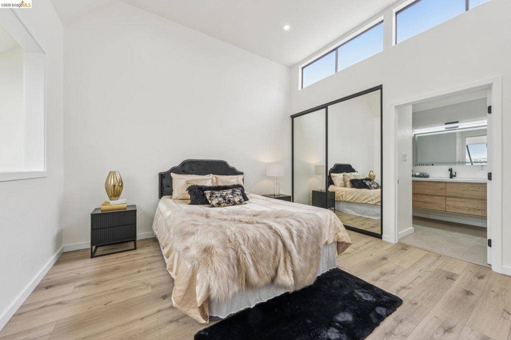 7 Embarcadero West, #207, Oakland, CA 94607 7 Embarcadero West, #207, Oakland, CA 94607