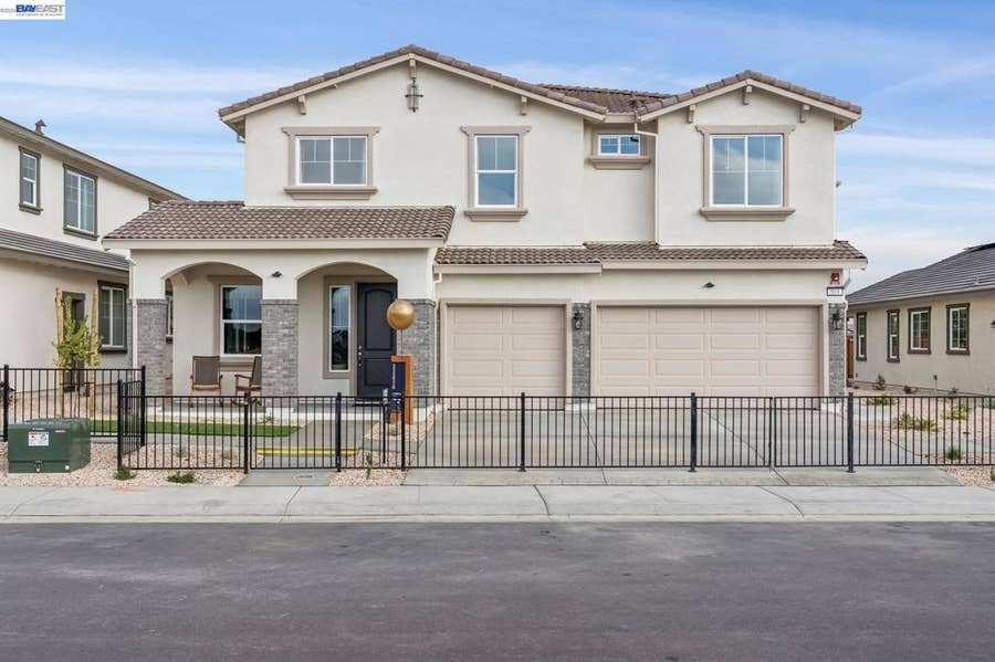 Property photo for 343 Maverick Dr, Vacaville, CA