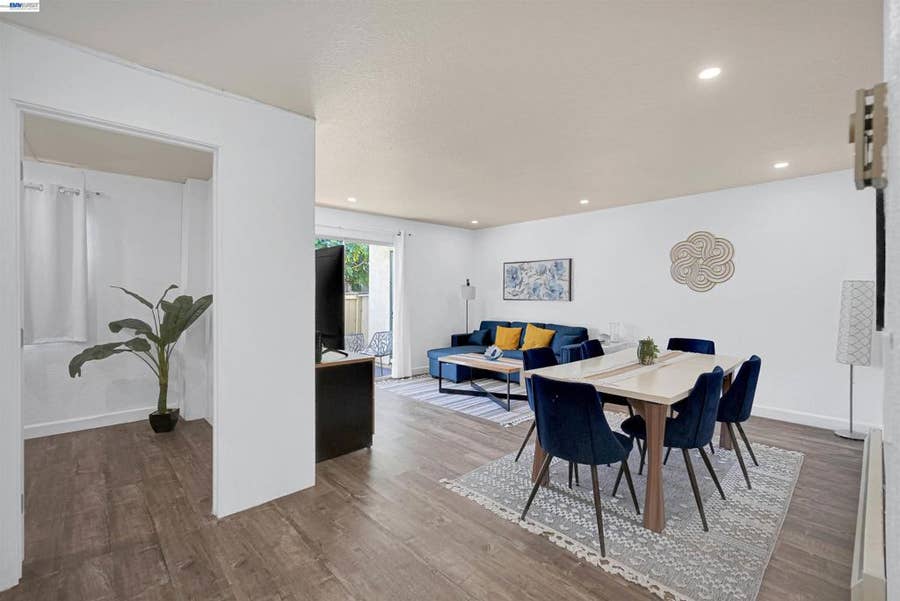 Property photo for 725 Auburn pl, #109, Hayward, CA
