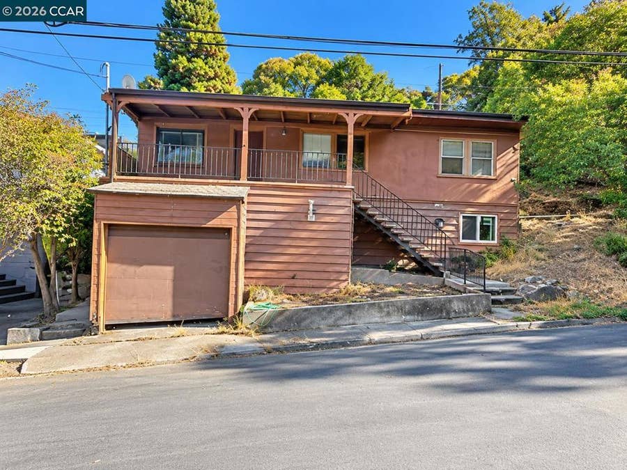 Property photo for 4 Green St, Martinez, CA