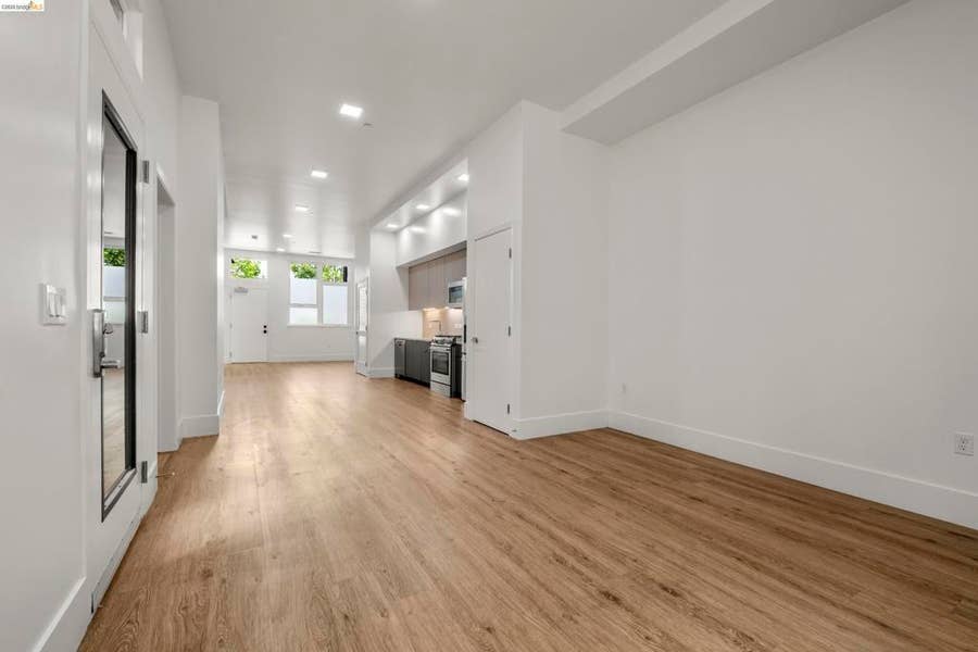 Property photo for 1545 32nd Street, #110, Oakland, CA