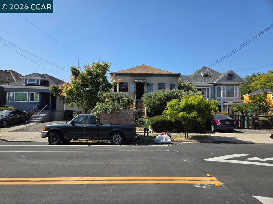 Property photo for 1050 47Th St, Emeryville, CA