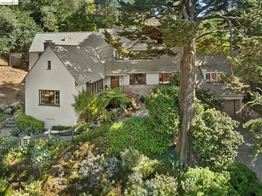 Property photo for 6526 Longwalk Dr, Oakland, CA
