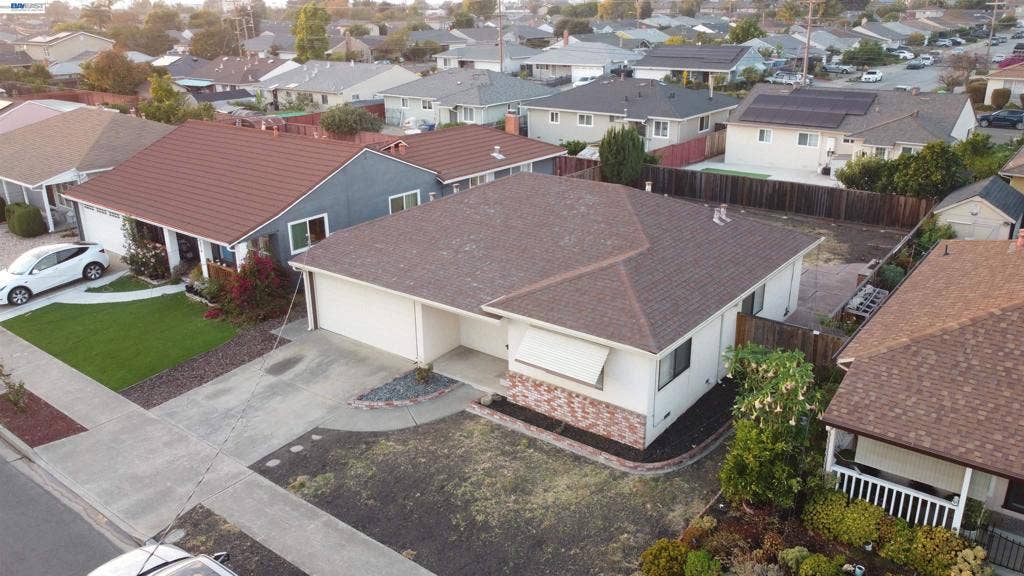 3980 Mission Way, San Leandro, CA 94578 3980 Mission Way, San Leandro, CA 94578