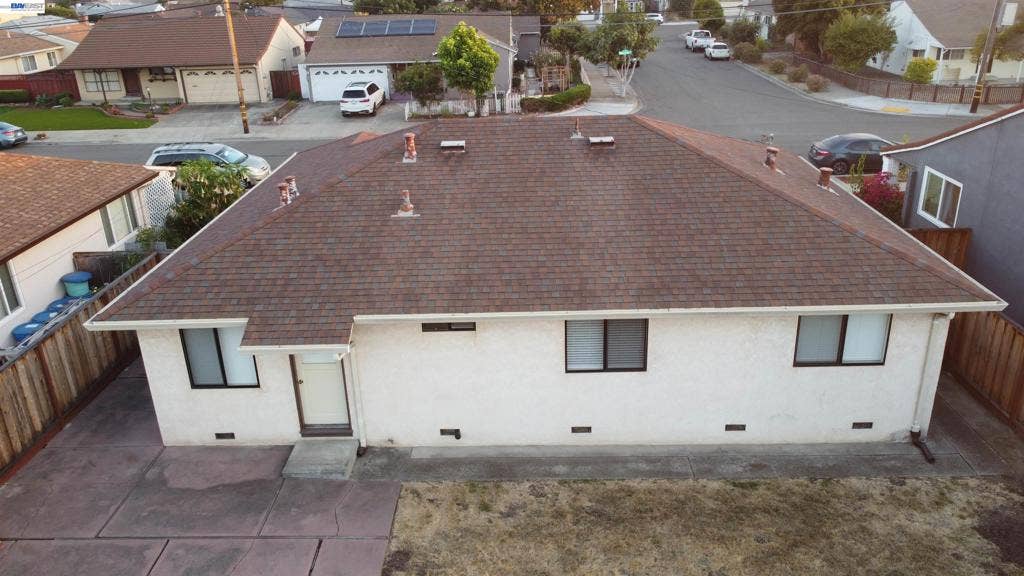 3980 Mission Way, San Leandro, CA 94578 3980 Mission Way, San Leandro, CA 94578