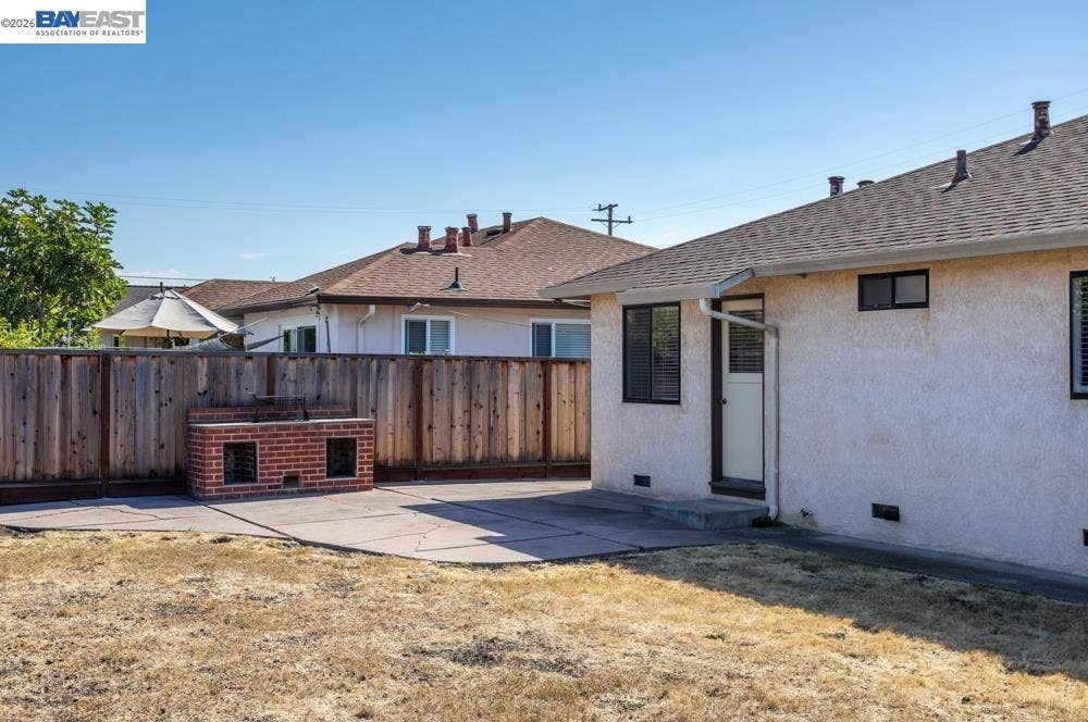 3980 Mission Way, San Leandro, CA 94578 3980 Mission Way, San Leandro, CA 94578