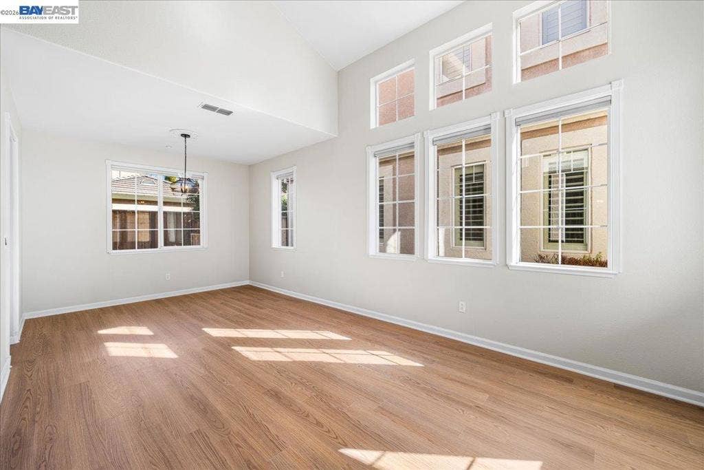 2042 Dahlia Cmn, Livermore, CA 94551 2042 Dahlia Cmn, Livermore, CA 94551