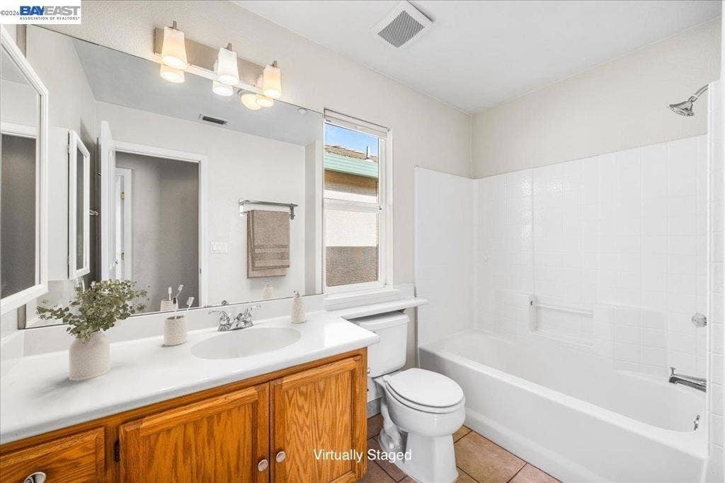 2042 Dahlia Cmn, Livermore, CA 94551 2042 Dahlia Cmn, Livermore, CA 94551