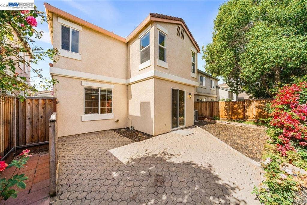 2042 Dahlia Cmn, Livermore, CA 94551 2042 Dahlia Cmn, Livermore, CA 94551