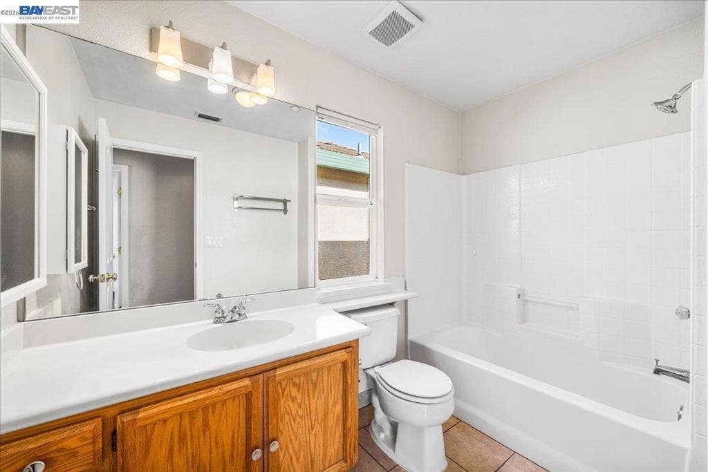 2042 Dahlia Cmn, Livermore, CA 94551 2042 Dahlia Cmn, Livermore, CA 94551
