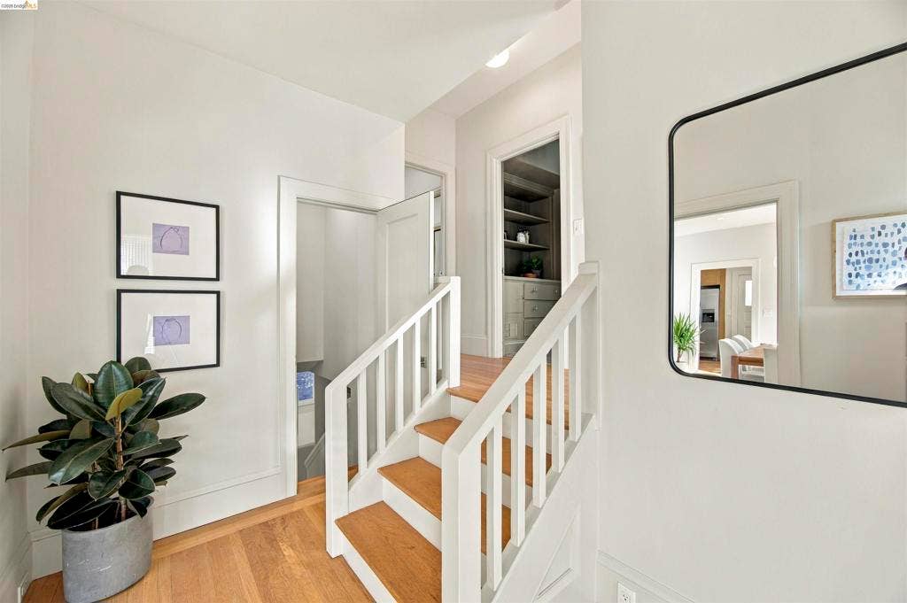 26 Bowles Place, Oakland, CA 94610 26 Bowles Place, Oakland, CA 94610