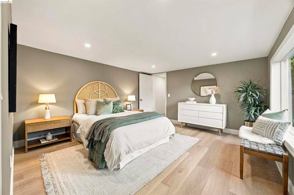 26 Bowles Place, Oakland, CA 94610 26 Bowles Place, Oakland, CA 94610