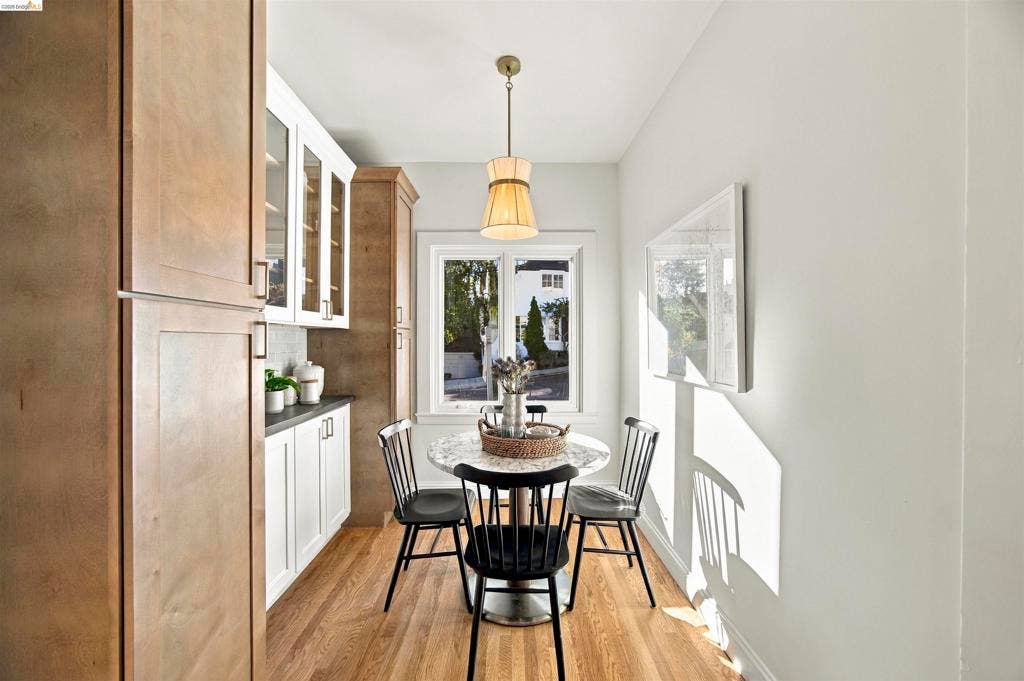 26 Bowles Place, Oakland, CA 94610 26 Bowles Place, Oakland, CA 94610