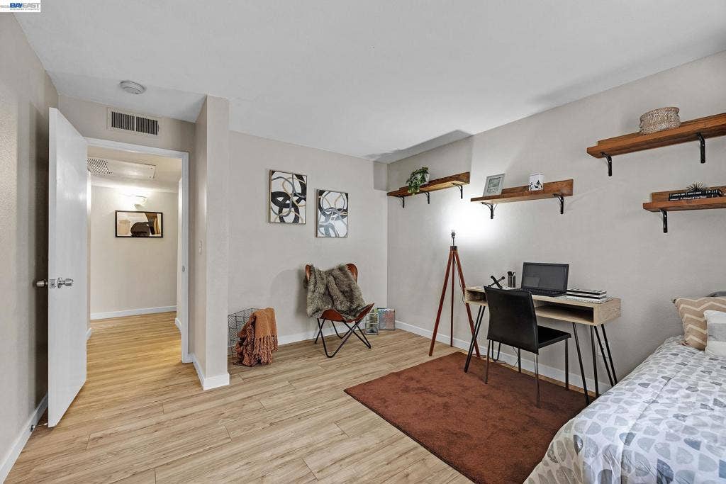 265 Reflections Dr, #16, San Ramon, CA 94583