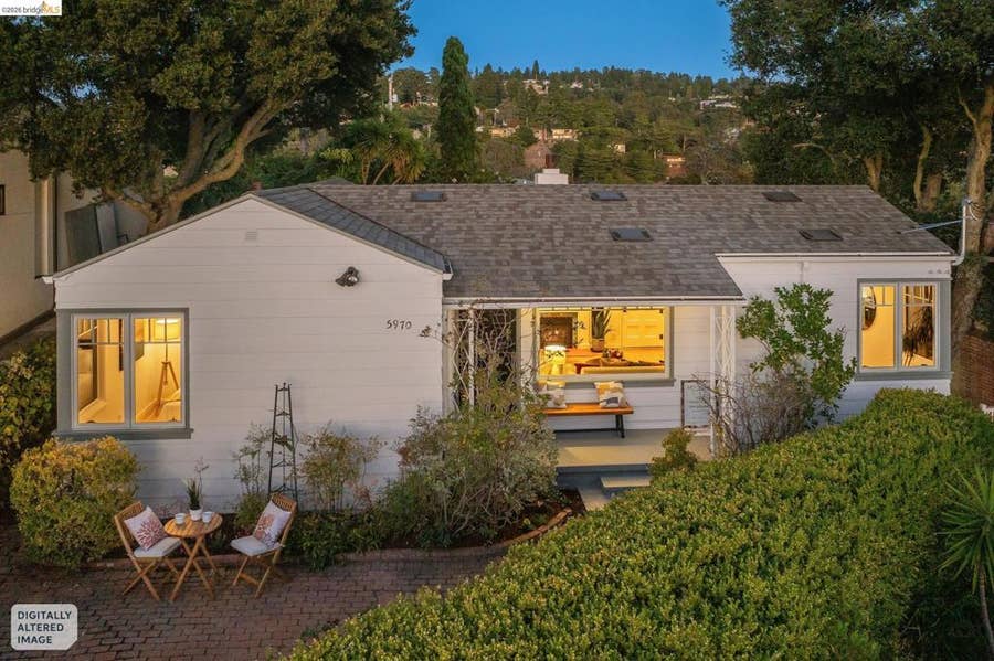Property photo for 5970 Rincon Dr, Oakland, CA