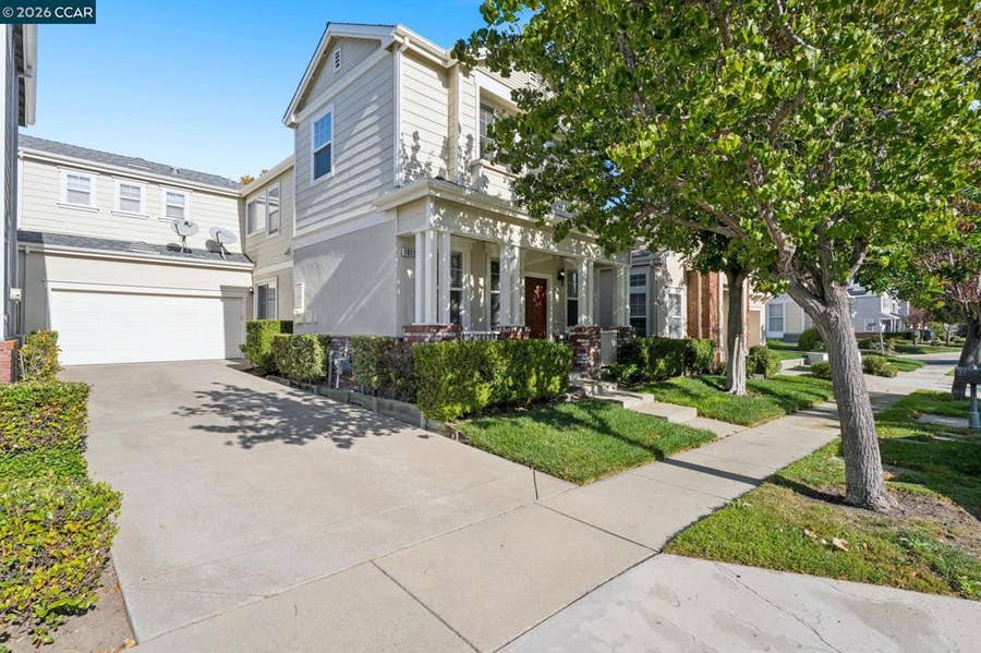 Property photo for 1012 Craftsman Dr, Hercules, CA