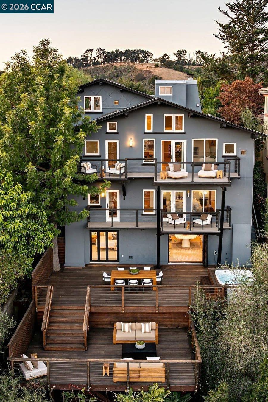 Property photo for 1046 Amito Dr, Berkeley, CA