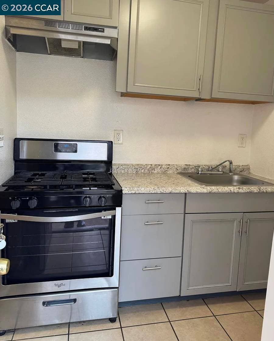 Property photo for 416 N 1/2 School St, Lodi, CA