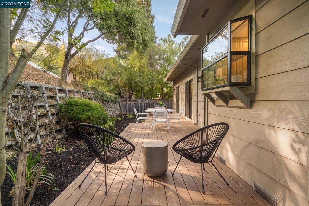 900 Augusta Dr, Moraga, CA 94556 900 Augusta Dr, Moraga, CA 94556