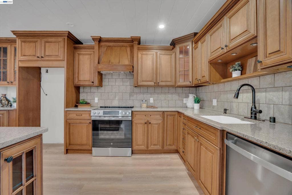 3520 Centennial Dr, Antioch, CA 94509 3520 Centennial Dr, Antioch, CA 94509