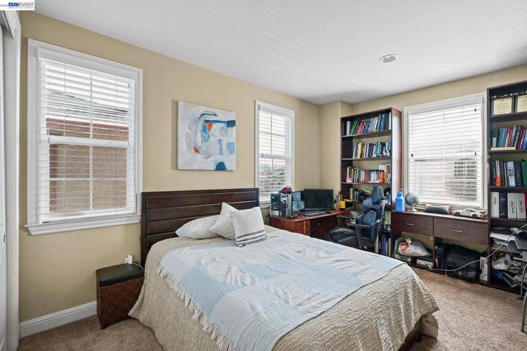 9701 Sara Ann Ct, Dublin, CA 94568