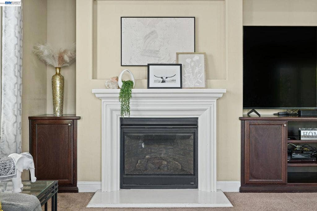9701 Sara Ann Ct, Dublin, CA 94568
