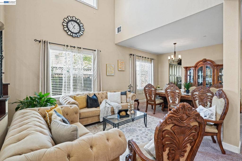 9701 Sara Ann Ct, Dublin, CA 94568