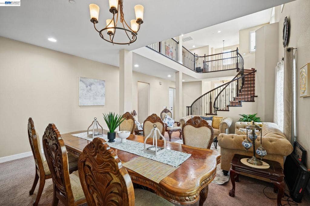 9701 Sara Ann Ct, Dublin, CA 94568