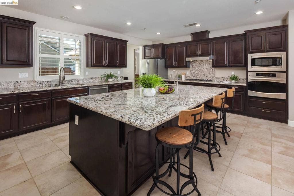 636 Ward Creek Ct, Brentwood, CA 94513 636 Ward Creek Ct, Brentwood, CA 94513