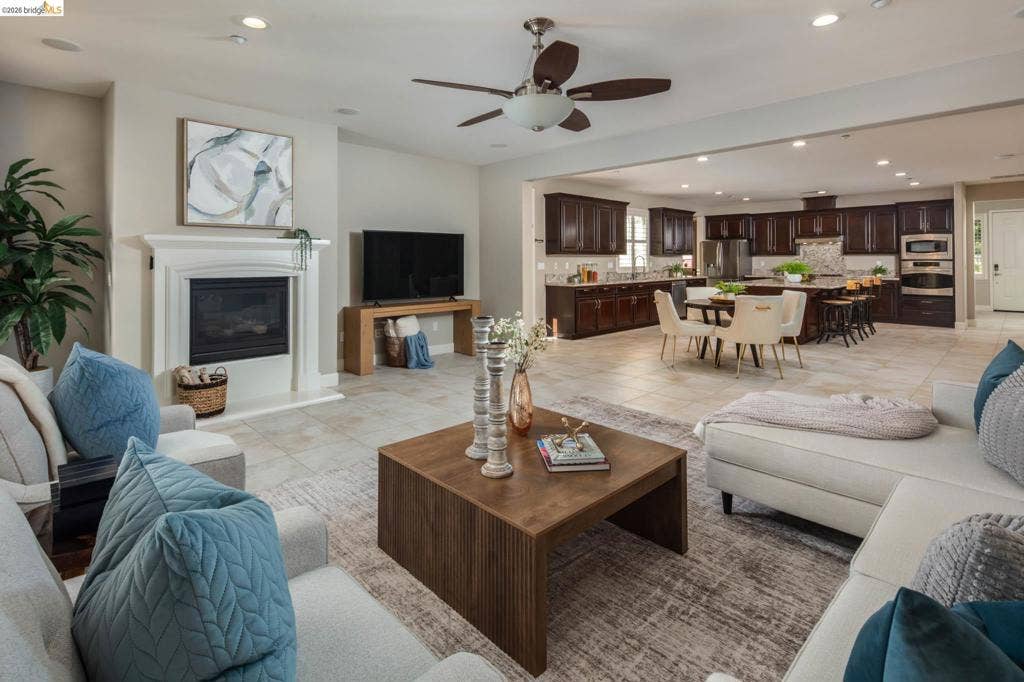 636 Ward Creek Ct, Brentwood, CA 94513 636 Ward Creek Ct, Brentwood, CA 94513
