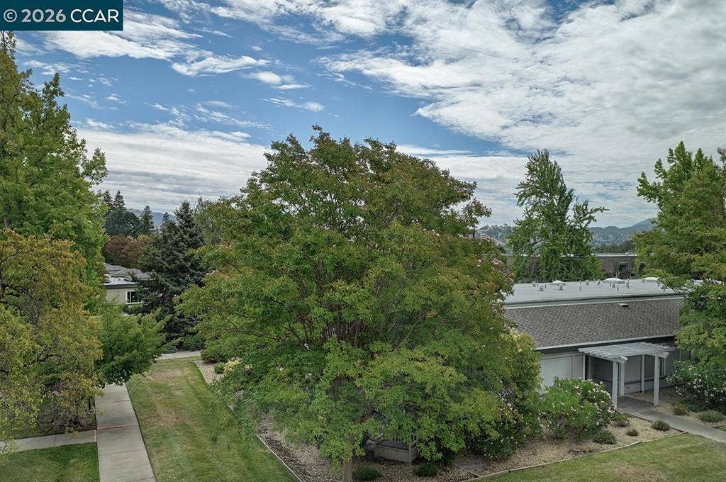 1309 Skycrest Dr, #5, Walnut Creek, CA 94595 1309 Skycrest Dr, #5, Walnut Creek, CA 94595