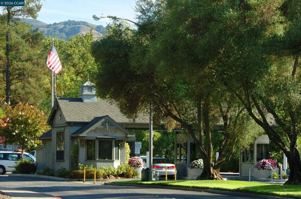 1309 Skycrest Dr, #5, Walnut Creek, CA 94595 1309 Skycrest Dr, #5, Walnut Creek, CA 94595