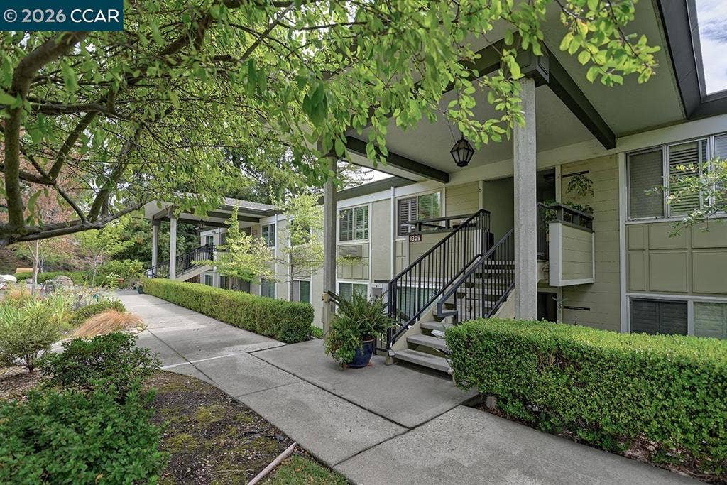 1309 Skycrest Dr, #5, Walnut Creek, CA 94595 1309 Skycrest Dr, #5, Walnut Creek, CA 94595