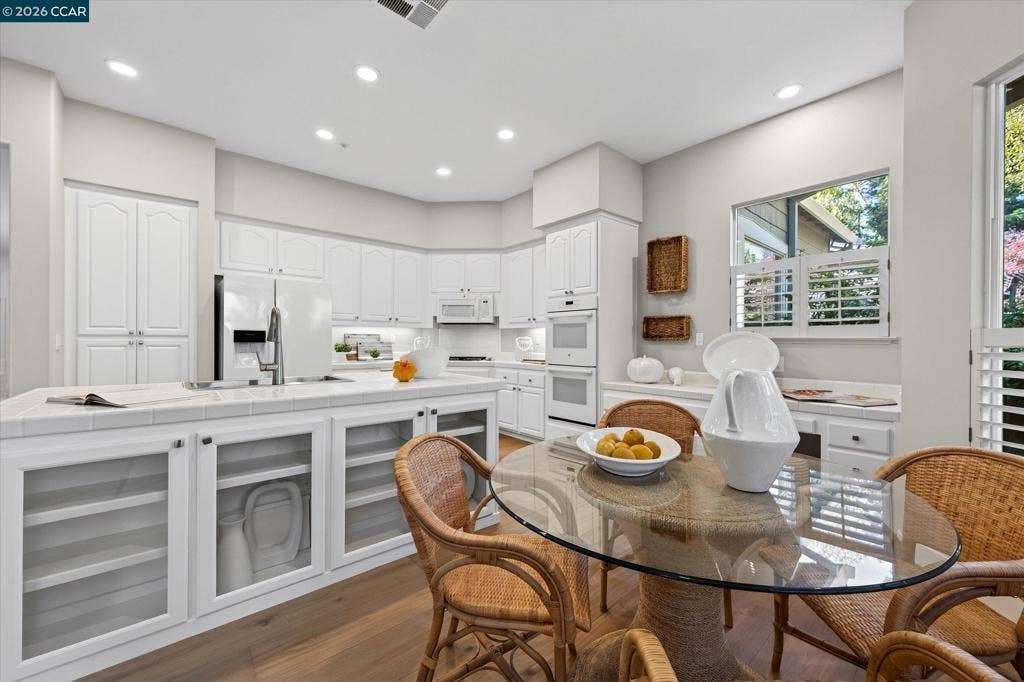 1800 Wales Drive, Walnut Creek, CA 94595 1800 Wales Drive, Walnut Creek, CA 94595